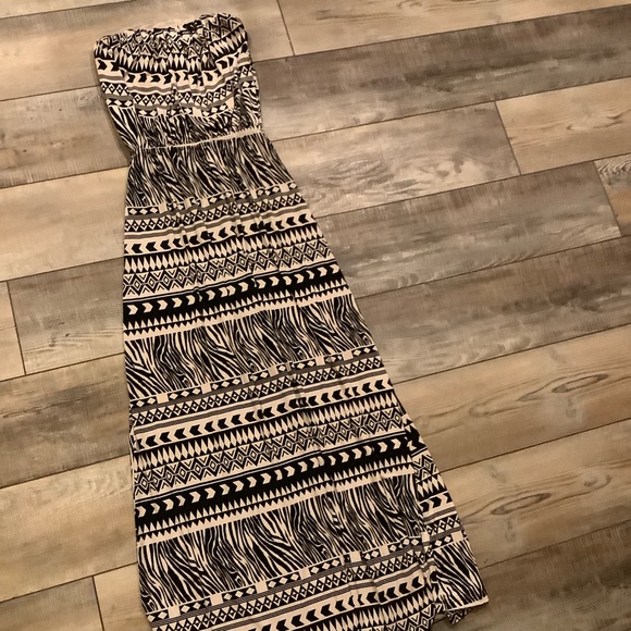 Windsor Brown & Black Strapless Long Dress - Picture 6 of 8